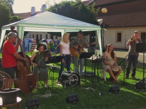 HeArt Café Poděbrady and TAKHRAJ